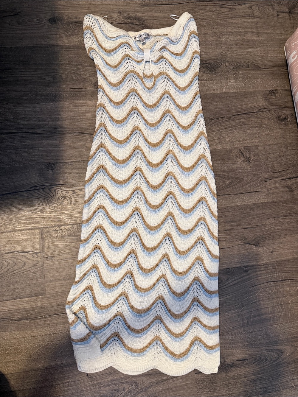 Madden girl Women's Cream & Tan Crochet Wave Dress